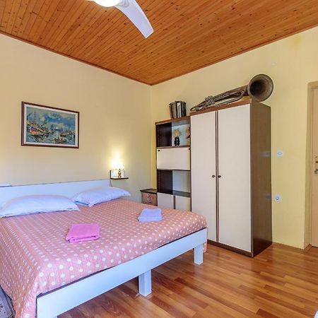 Hum Rooms Nela מראה חיצוני תמונה